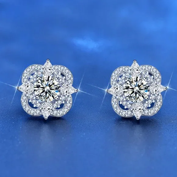 Certified 1ct. t.w. Diamond Moissanite Clover Stud Earrings NEW - Picture 3 of 9